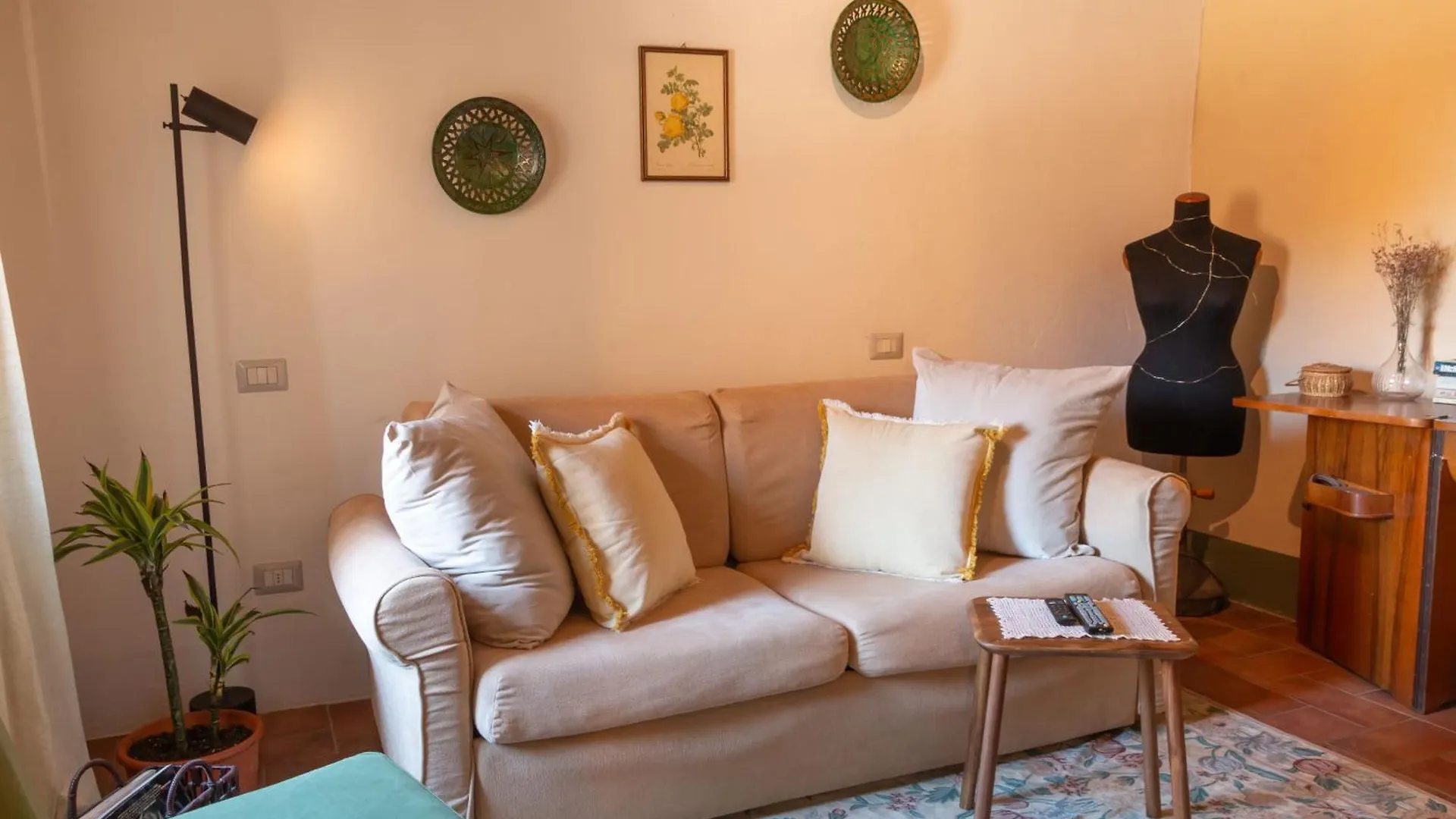 Il Pigionale Villa Pergine Valdarno 0*,  Olaszország
